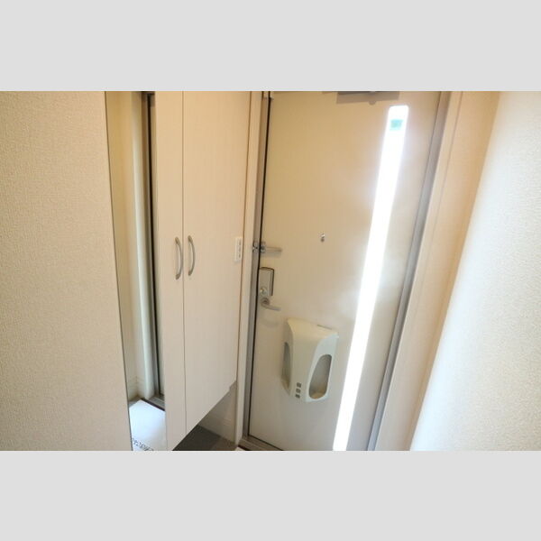 玄関 (玄関)