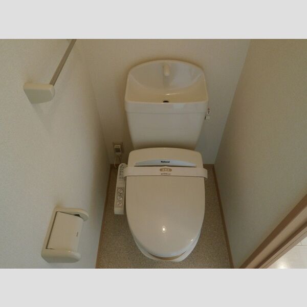 トイレ (温水便座)