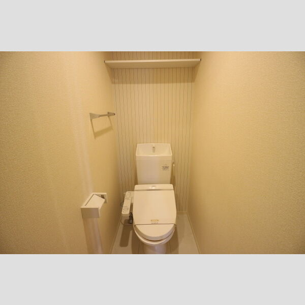 トイレ (温水洗浄暖房便座)