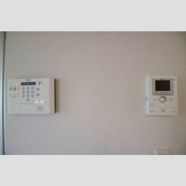 その他設備 (ALSOKホームセキュリティとTVインターホン)