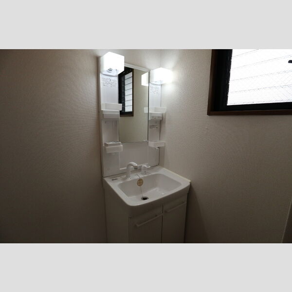 洗面所 (洗面化粧台)