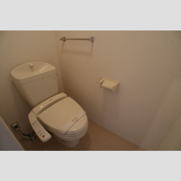 トイレ (トイレ)