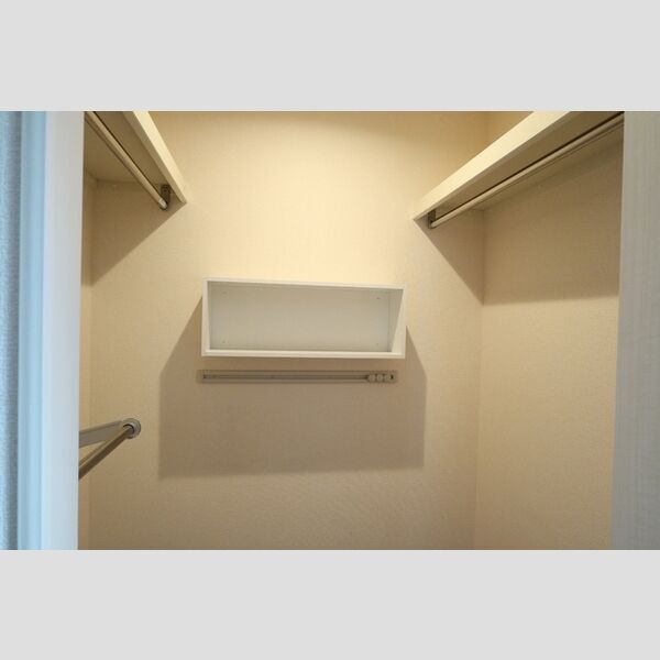 収納 (ウォークインクローゼット)