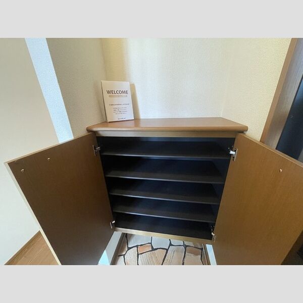 玄関 (シューズボックス)