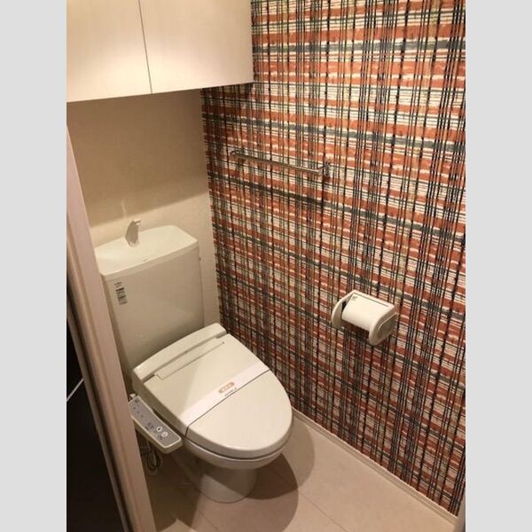 トイレ (温水洗浄便座)