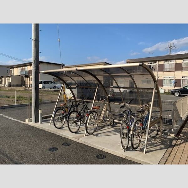その他 (駐輪場)