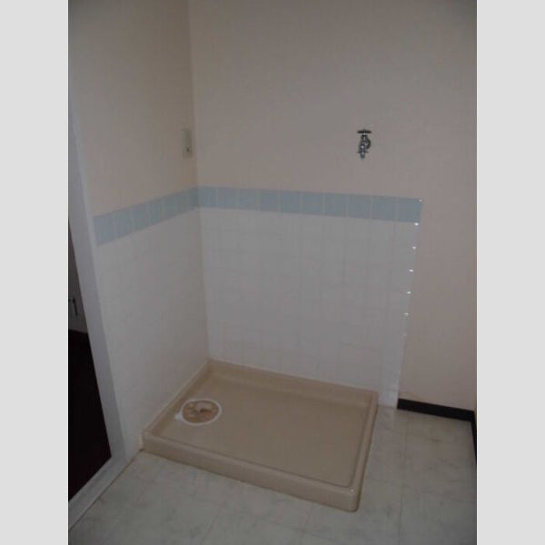 その他 (洗濯機置き場)