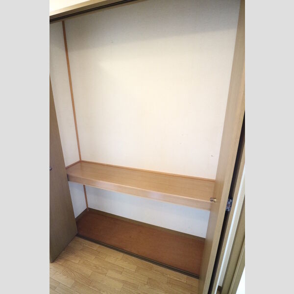 その他 (廊下収納)