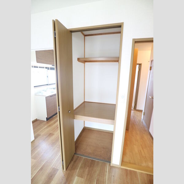 収納 (リビング収納)