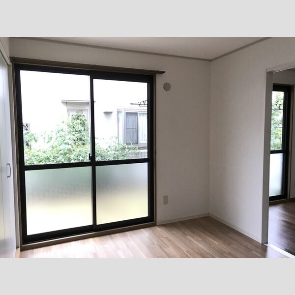 その他 (洋室6帖　東)