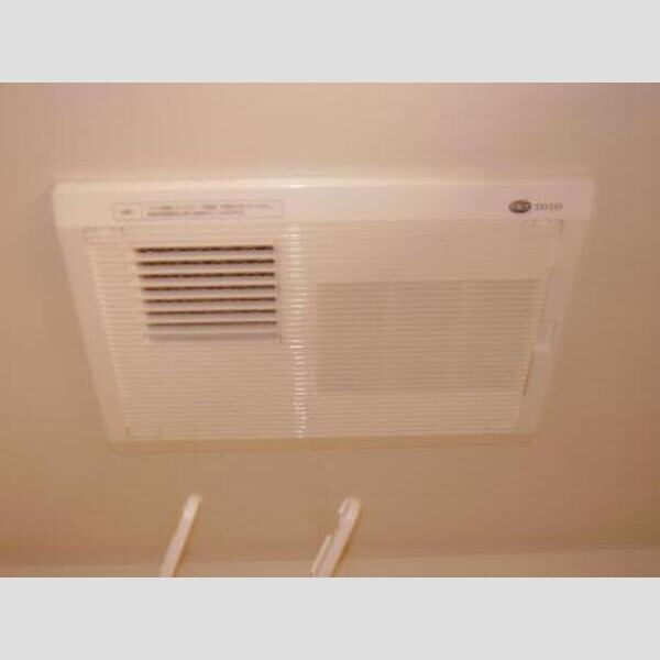 バス (浴室乾燥換気扇設備)