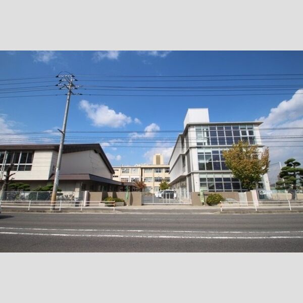 現地周辺 (岡山市立西小学校(1554m))