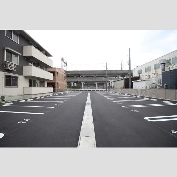 駐車場 (敷地内駐車場)