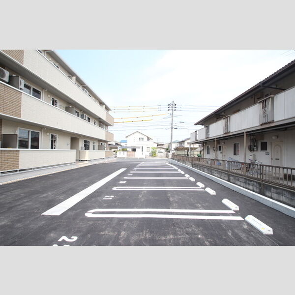 駐車場 (駐車場)