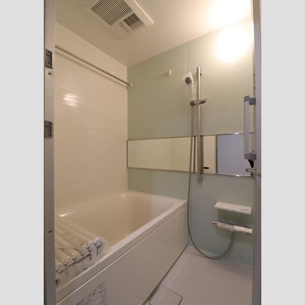 バス (203　浴室)