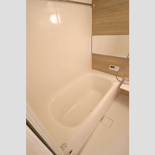 バス (202　浴室)