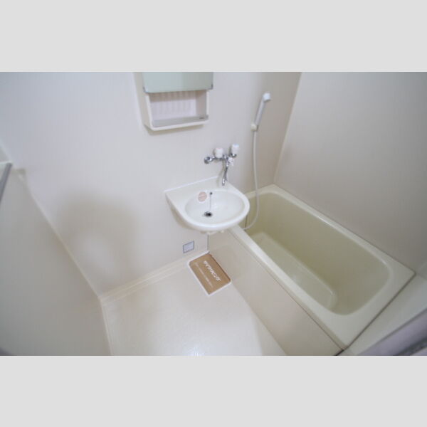 バス (B205　浴室)