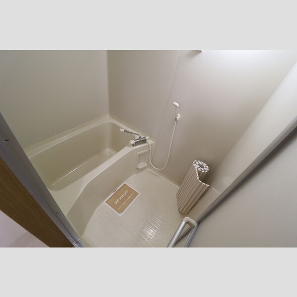 バス (B202　浴室)