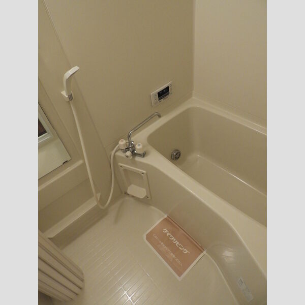 バス (303　浴室)