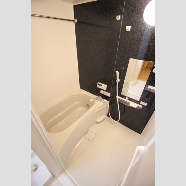 バス (B101　浴室)