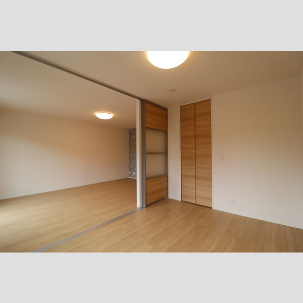 その他 (105 洋室)