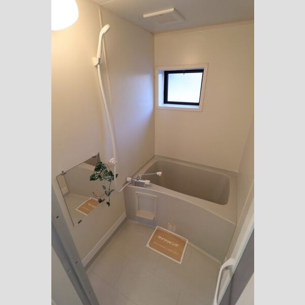 バス (B101　浴室)