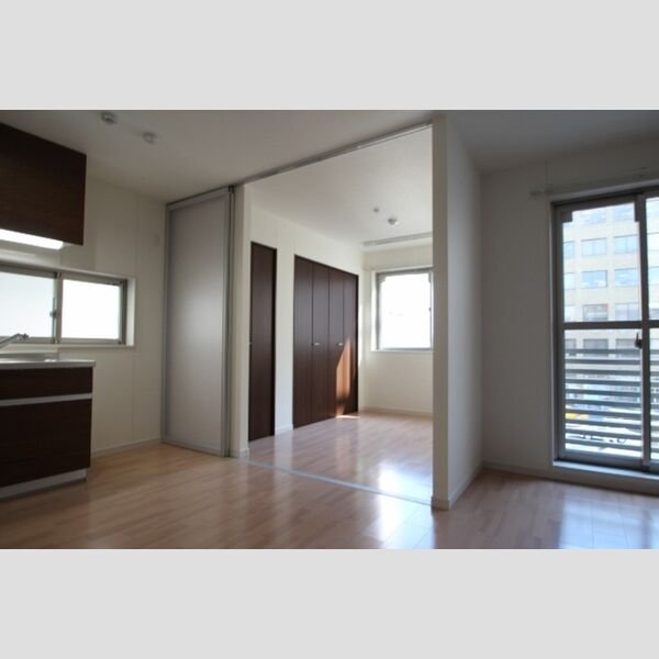 その他 (301　洋室)