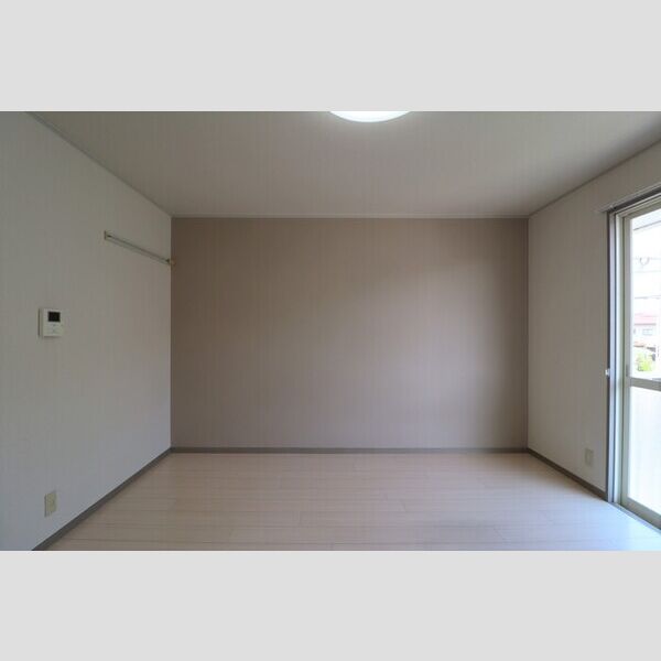 居室・リビング (202　洋室)