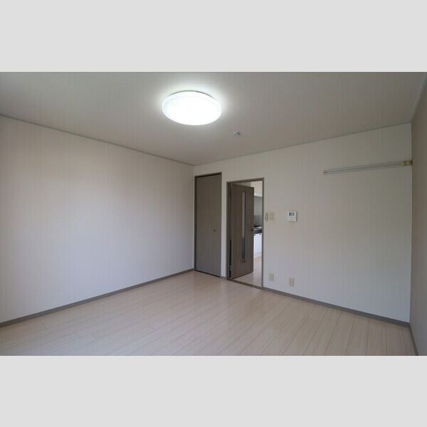 居室・リビング (202　洋室)