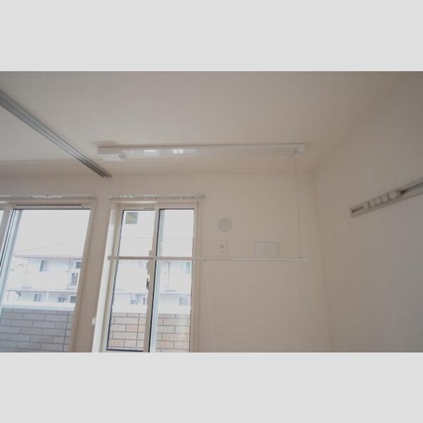 その他 (B205　室内物干し)