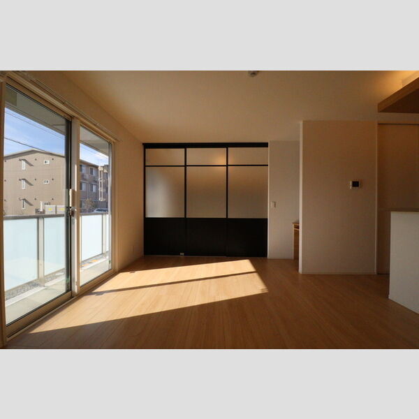 居室・リビング (303 LDK)