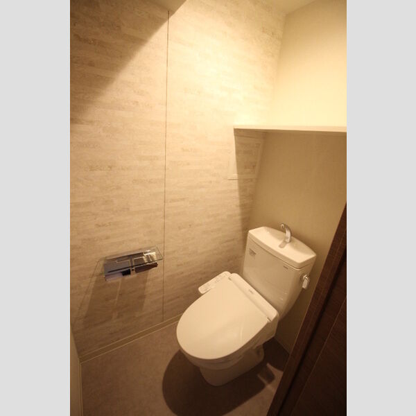 トイレ (302 トイレ)