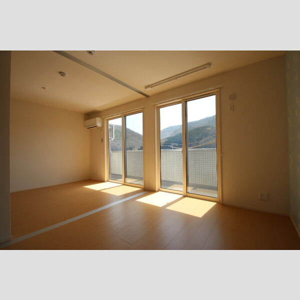 その他 (312　洋室)