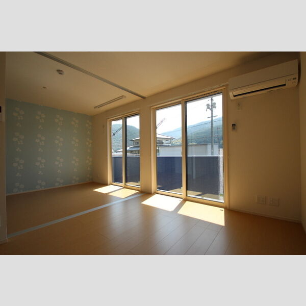 その他 (202　洋室)