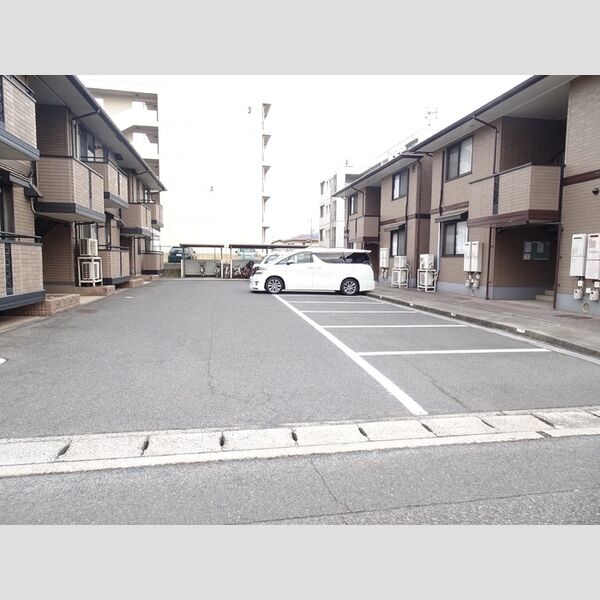駐車場 (駐車場)