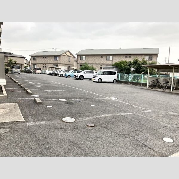 駐車場 (駐車場)