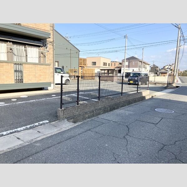 駐車場 (駐車場)