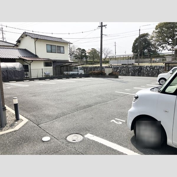 駐車場 (駐車場)