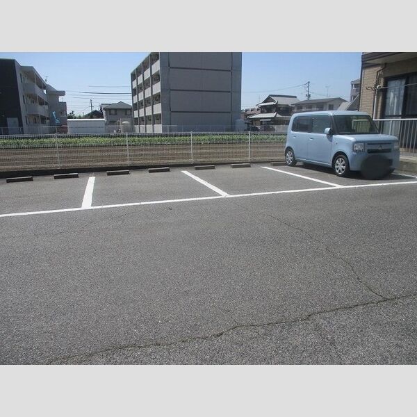 駐車場 (駐車場)