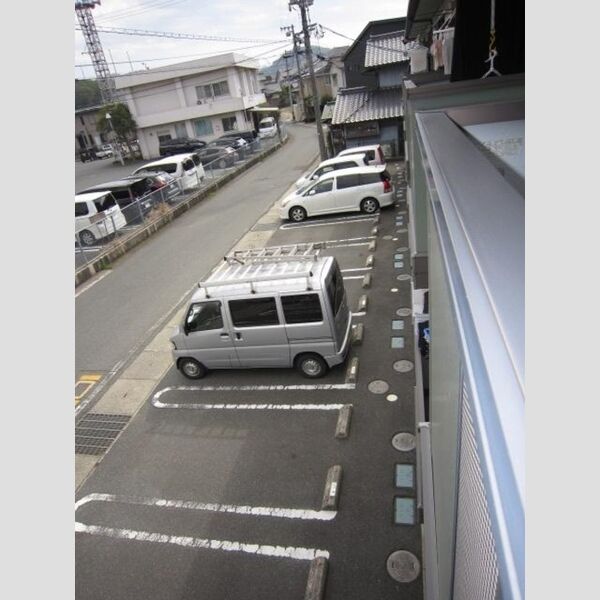 駐車場 (駐車場)