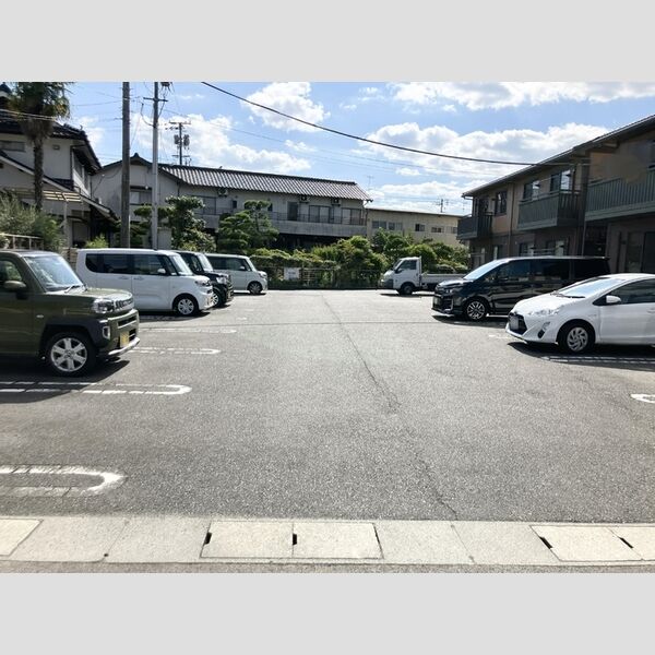 駐車場 (駐車場)