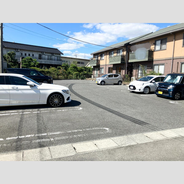 駐車場 (駐車場)
