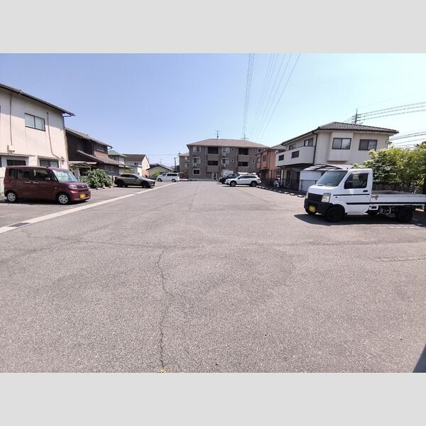 駐車場 (駐車場)