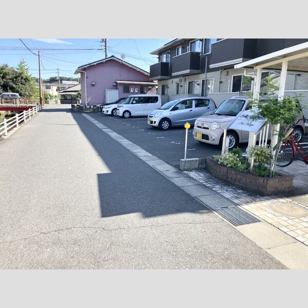 駐車場 (駐車場)