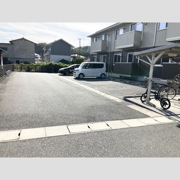 駐車場 (駐車場)
