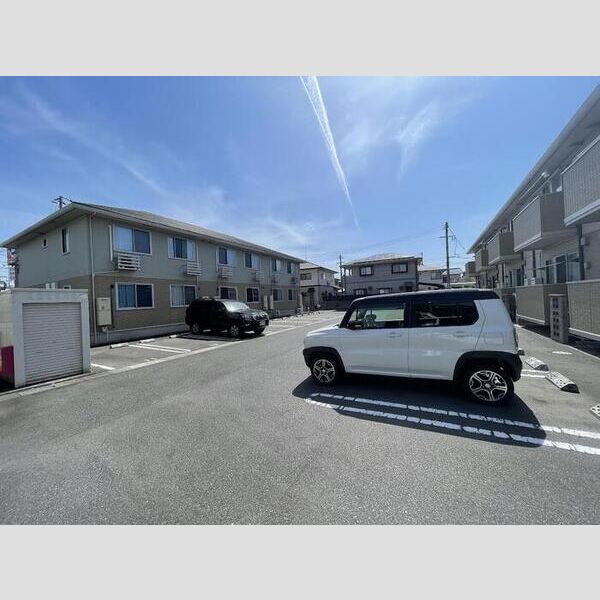 駐車場 (駐車場)