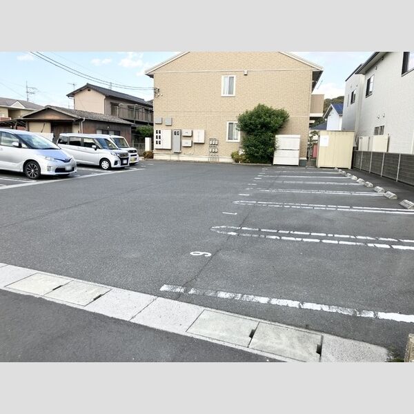 駐車場 (駐車場)