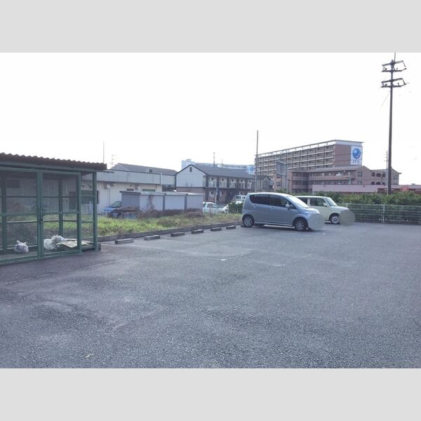 駐車場 (駐車場)