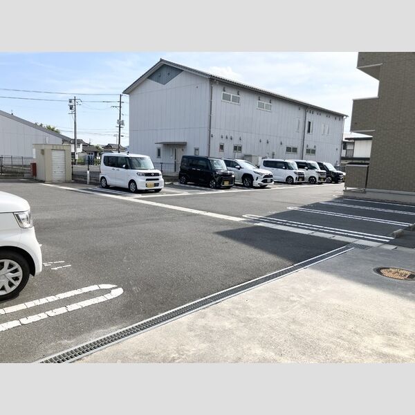駐車場 (駐車場)