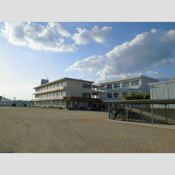 現地周辺 (常盤小学校(1204m))
